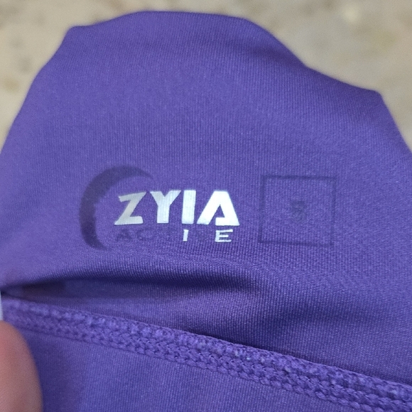 ZYIA Purple Sports Bra Racerback Medium Support - Picture 3 of 3